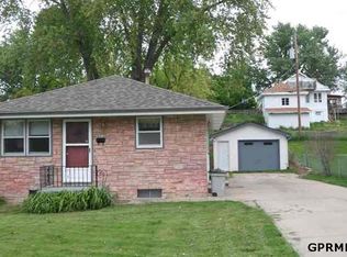 6514 Charles St, Omaha, NE 68104