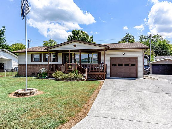 2nd image of 430 Defoe Cir