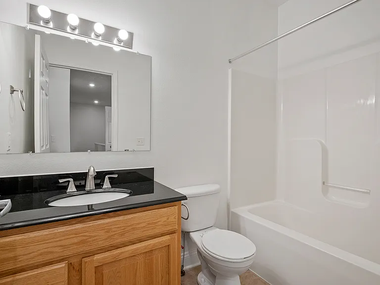 Fieldstone Apartments — Photo 26