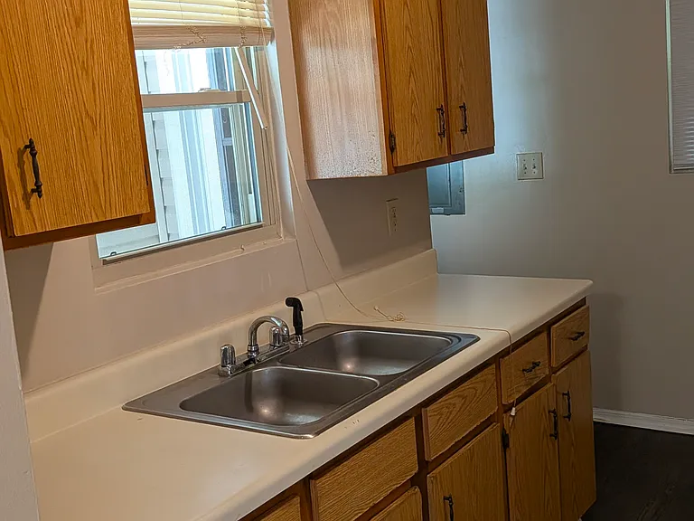 4521 Amy Rd — Photo 5