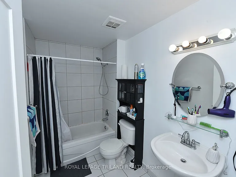 75 Huxley St #605 — Photo 24