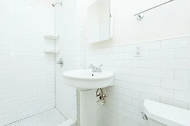 Rented by Ellison Homes Corp.