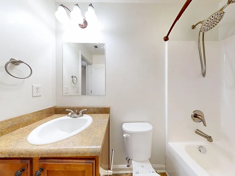 2704 Matsu Ln — Photo 7