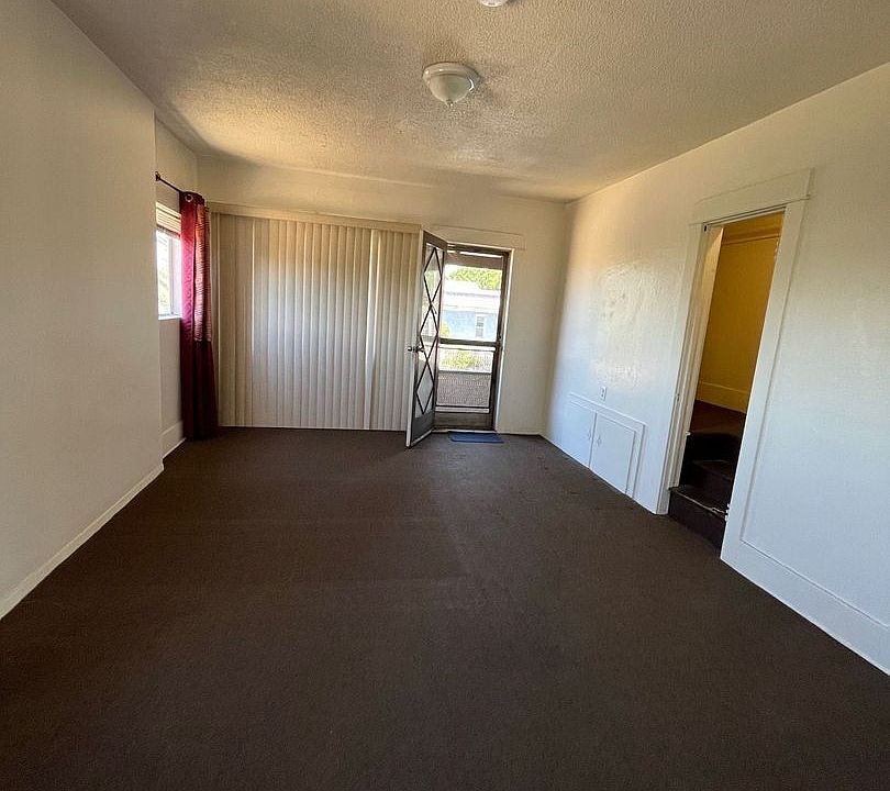 1st image of 2124 Darwin Ave #2126