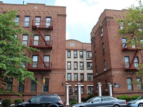 3rd image of 79 Avenue O #B6