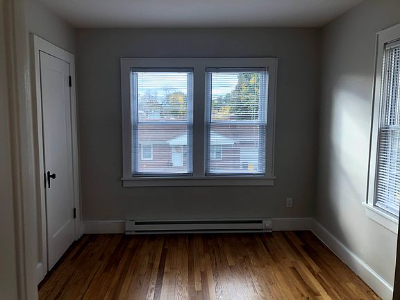 4th image of 132 N Broad St APT 3