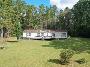 48 Locomotive Ln, Cottageville, SC 29435