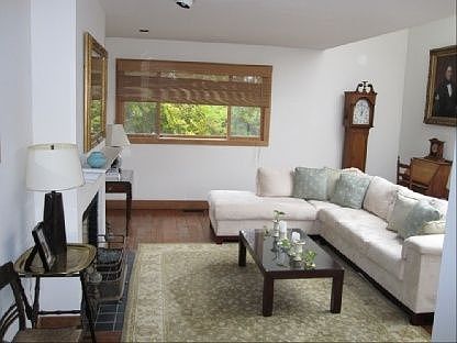 3rd image of 131 Daniels Ln