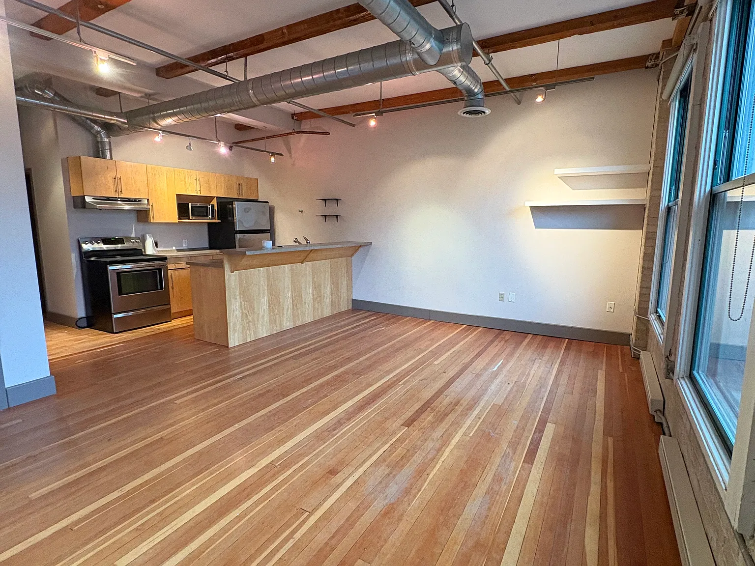 401 Princess Street - 1 — Photo 3