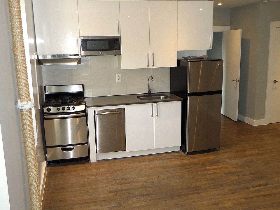 1st image of 4107 28th Ave #7