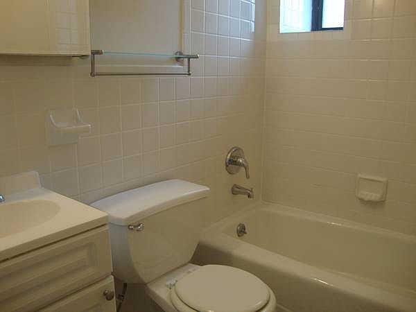 2nd image of 248 W 105th St #2H