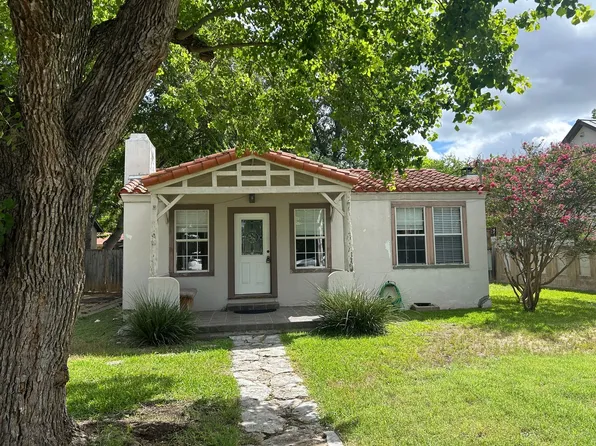 1030 Cole Ave, New Braunfels, TX 78130