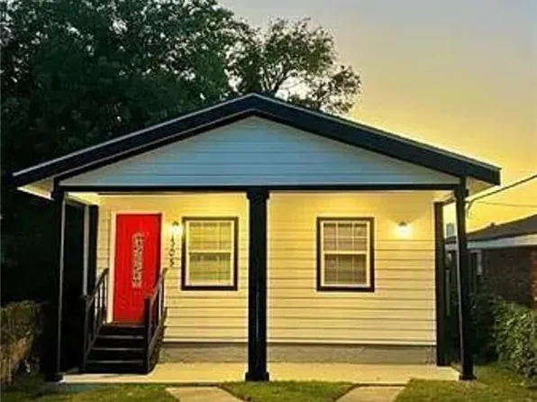 1305 L.b Landry St, New Orleans, LA 70114