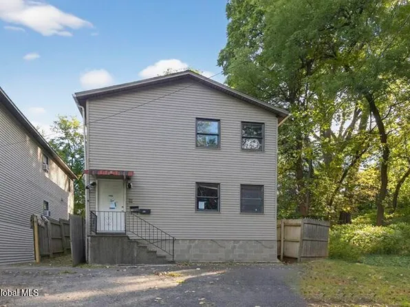 1087 Davis Terrace, Schenectady, NY 12303