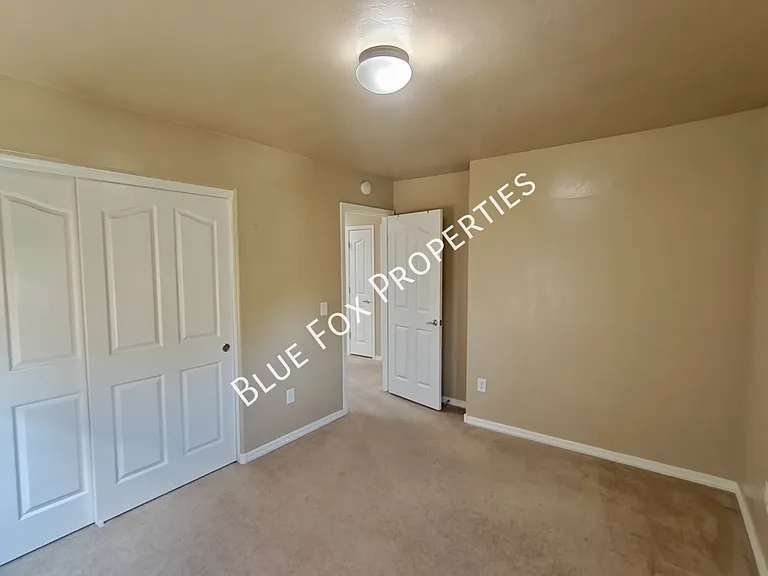 5874 N Dartwhite Dr — Photo 27