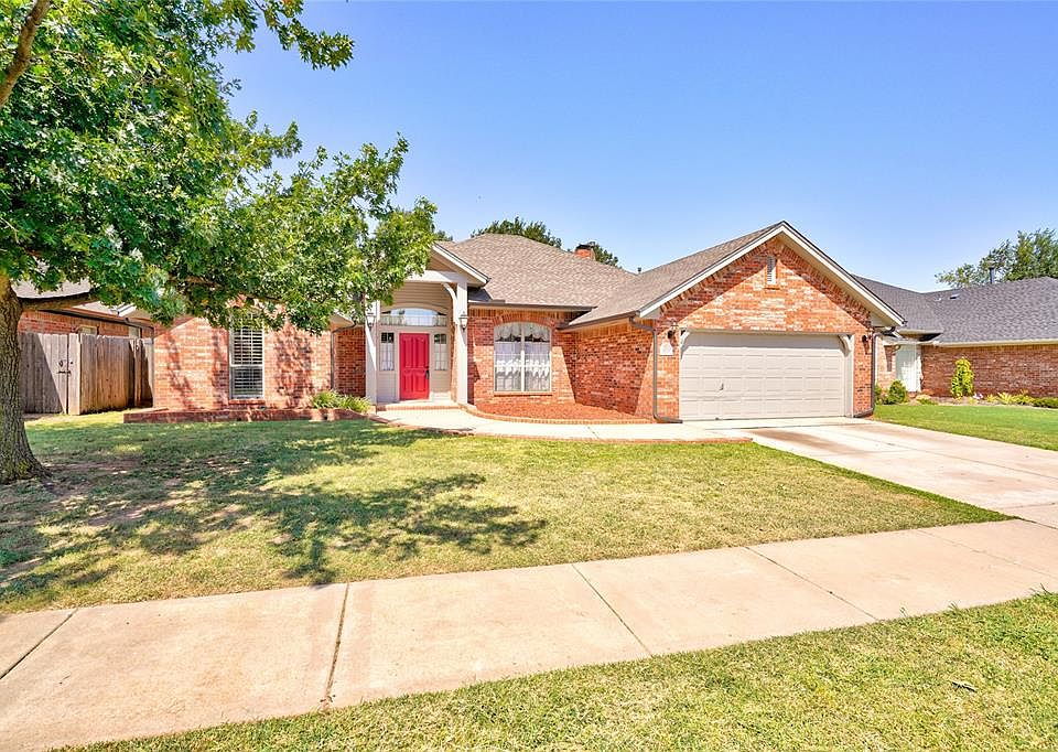 1st image of 15701 Hyde Parke Dr