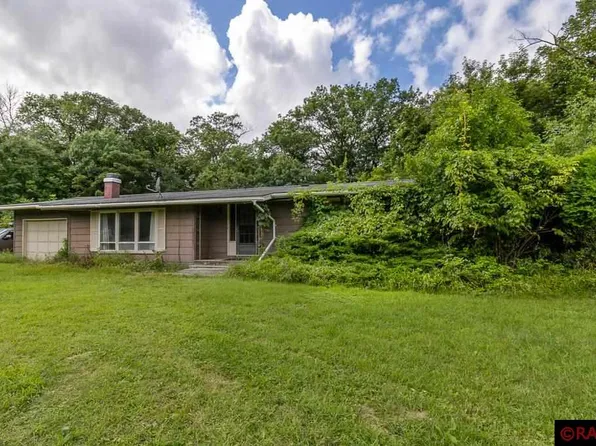 454 Country View Ln, Le Sueur, MN 56058