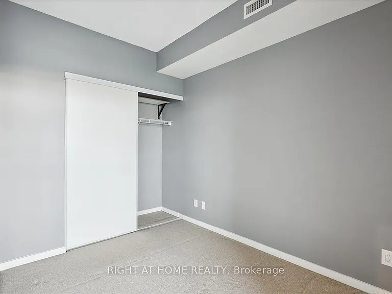 105 Queens Cay W #1607 — Photo 24