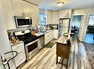 920 W 35th Pl, Chicago, IL 60609