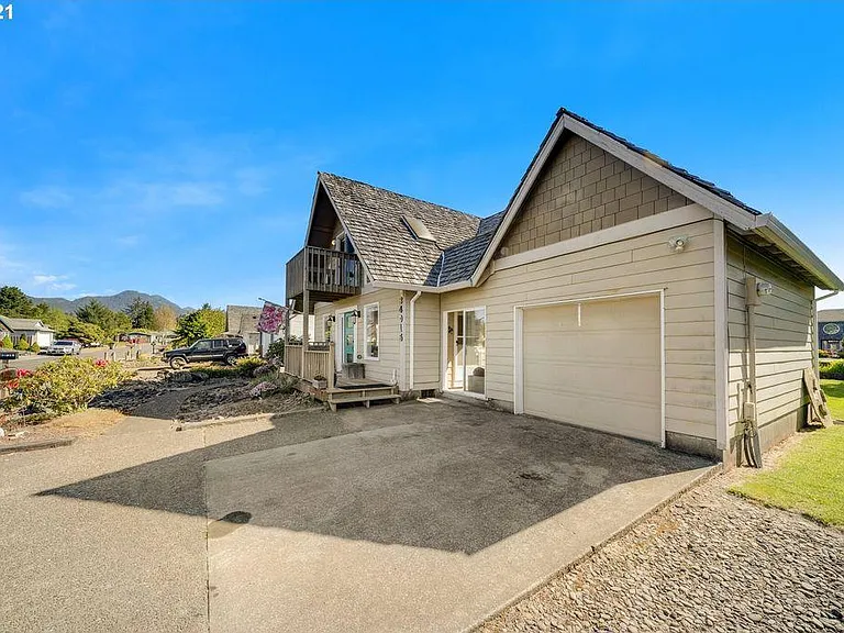 34015 Mallard Ave — Photo 3