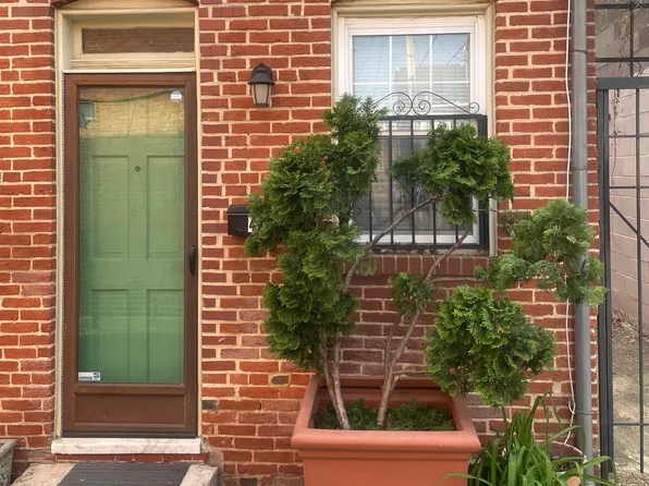 422 S Chapel St, Baltimore, MD 21231