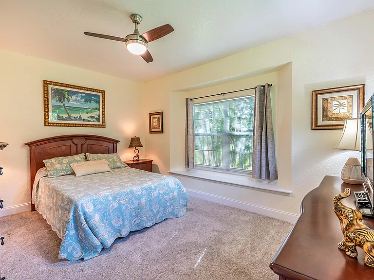 1901 Westminster Cir #6 — Photo 11