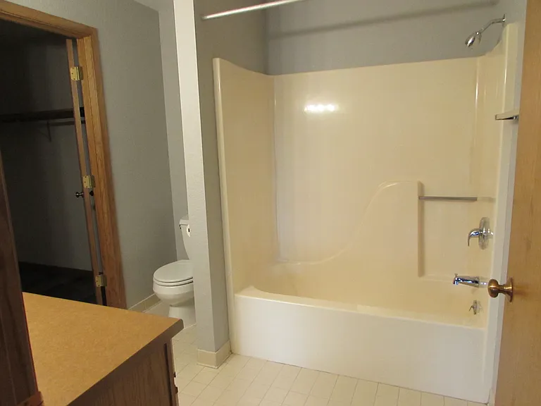 1430 Garay Ln — Photo 10