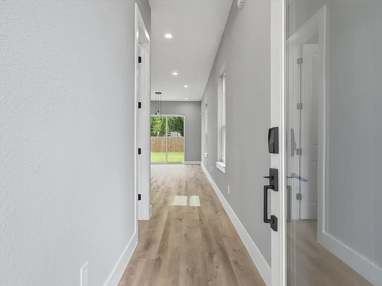 2022 Wavell St — Photo 28