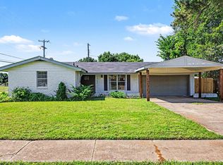 1702 Bristol Ct N, Irving, TX 75062