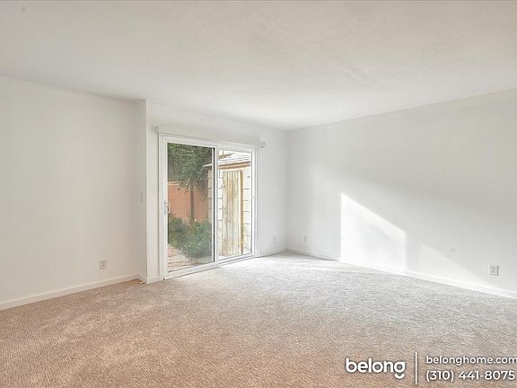 4th image of 4044 Yankee Dr