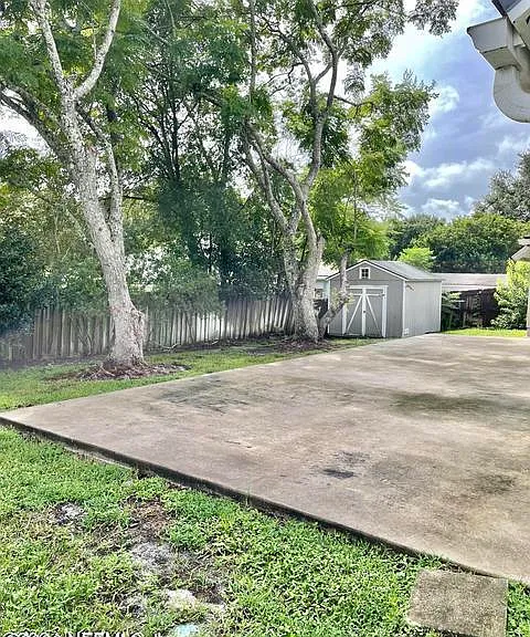 12221 Madison Creek Dr — Photo 22