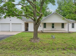 915 N Boudinot Ave, Dewey, OK 74029