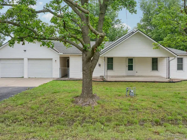 915 N Boudinot Ave, Dewey, OK 74029