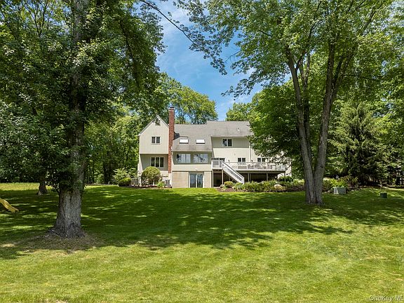 3rd image of 12 Hilltop Road