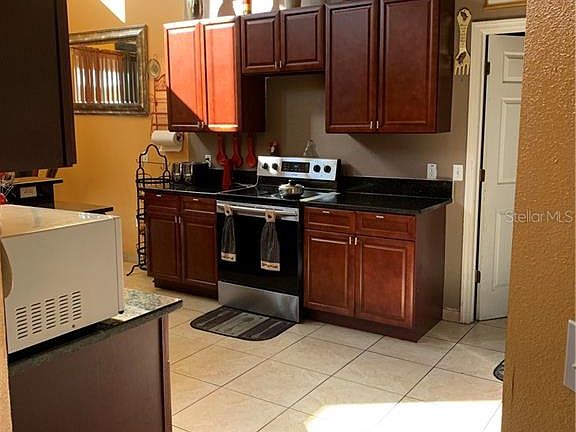 5th image of 745 Cockatoo Ct