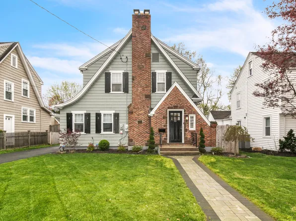 53 Warwick Street, West Hartford, CT 06119