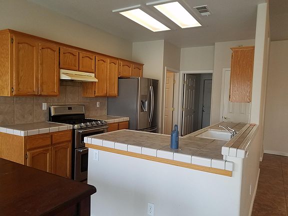 3rd image of 3650 E Vista Dr