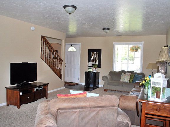 4th image of 3065 Cottonwood Ln