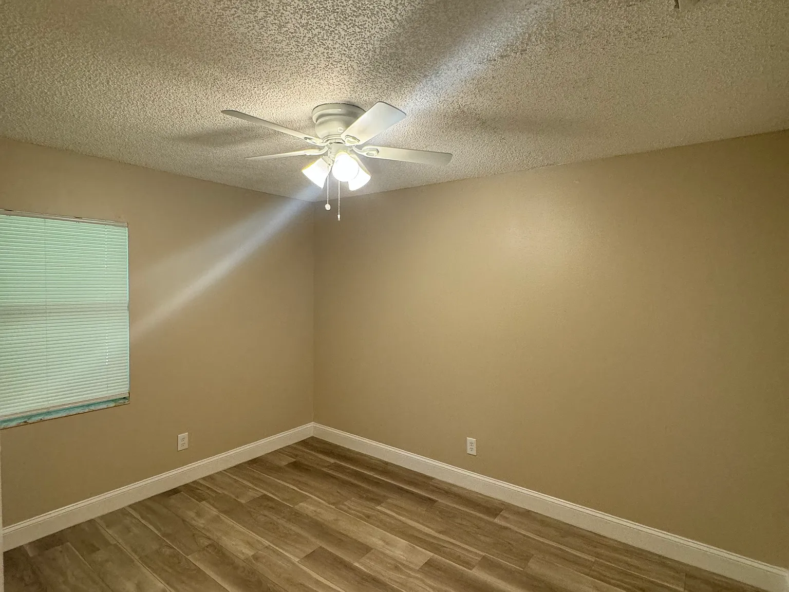 2 bed, 850 sqft, $1,395 — Photo 4