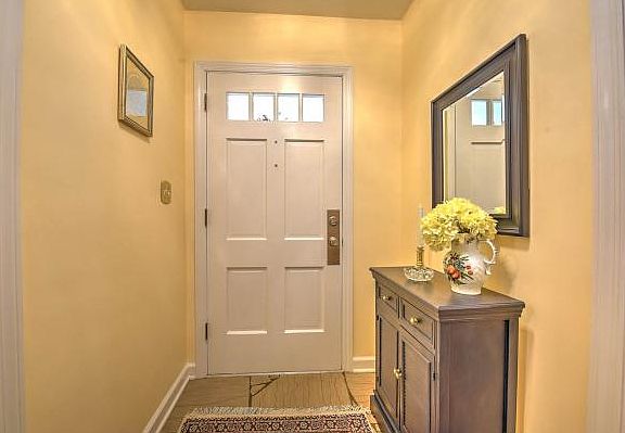 3rd image of 4036 Skyland Dr