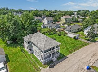 46 E St, Bristol, RI 02809