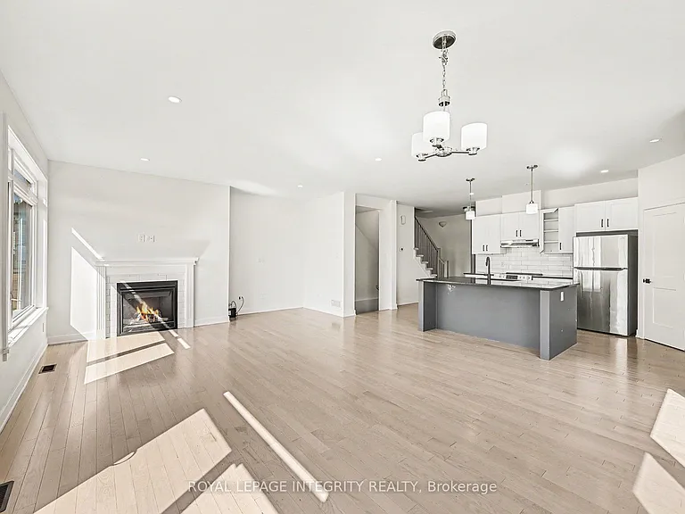148 Thomas St S — Photo 5