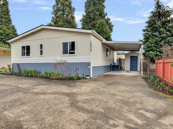 16539 SE Hearthwood Dr, Clackamas, OR 97015