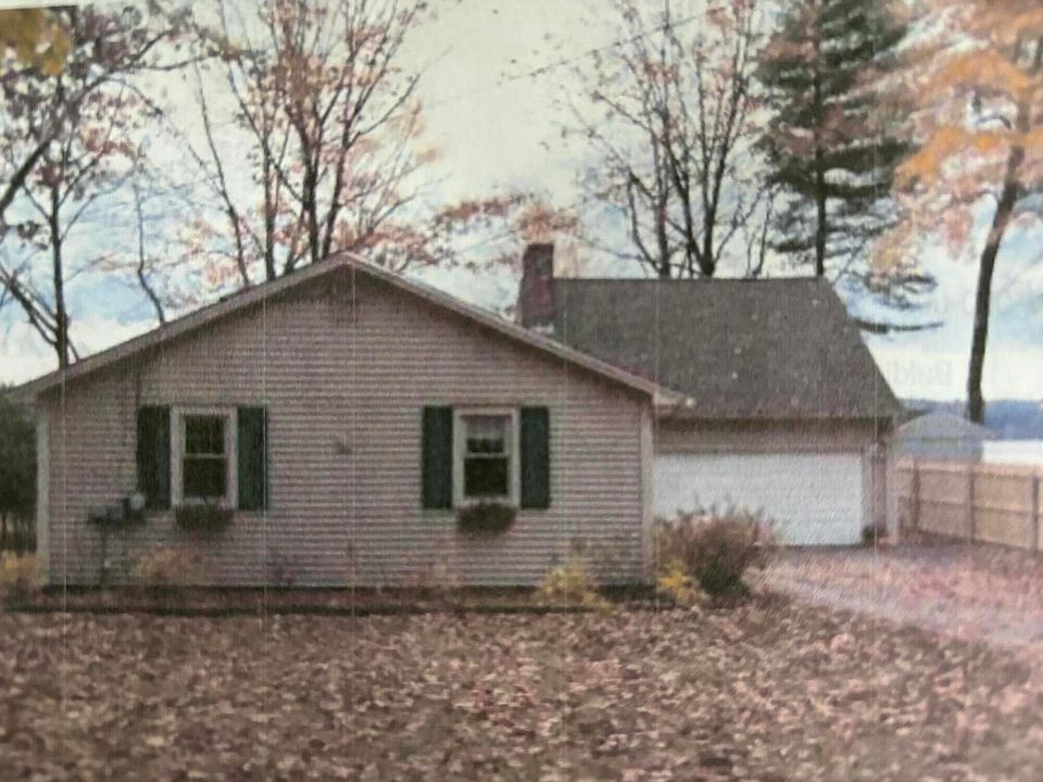 2nd image of 36 Aquila Road