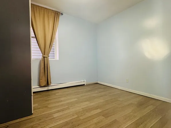 64 Franklin Street image 11 of 16