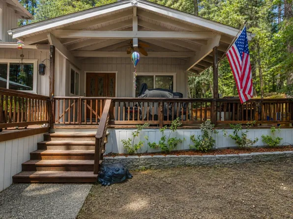 2398 Country Club Dr, Arnold, CA 95223