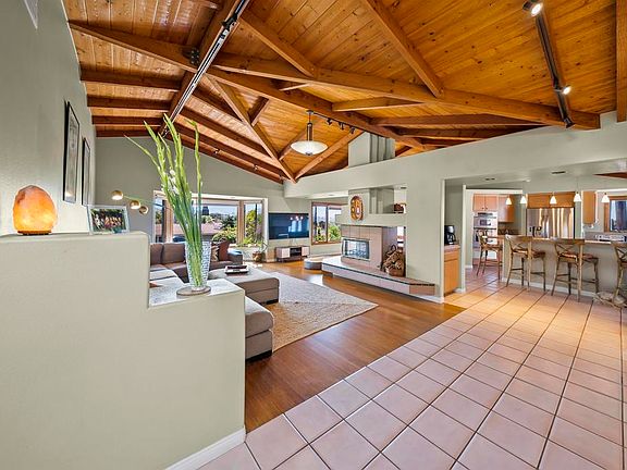 3rd image of 141 Helen Way