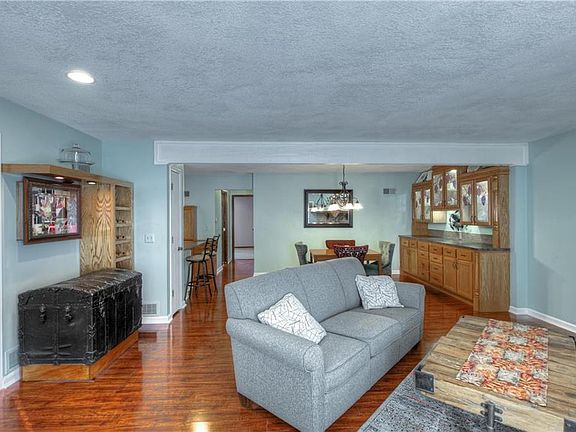 4th image of 8335 Lowell Ave APT 4