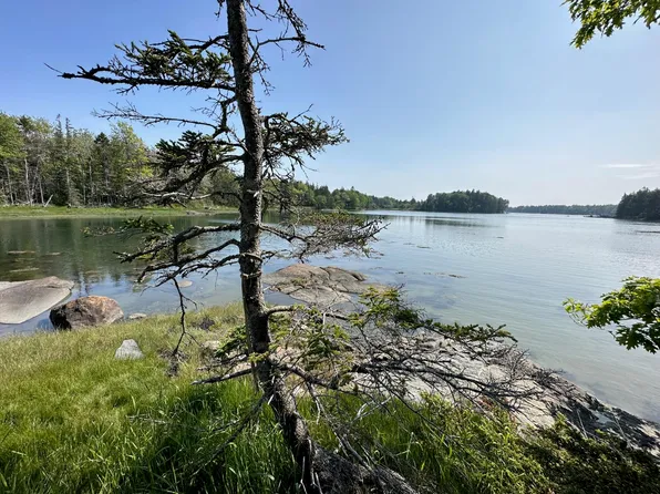 31 Fay Road, Saint George, ME 04860