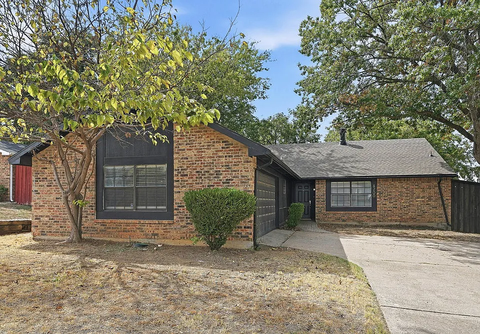 4200 Cranbrook Dr